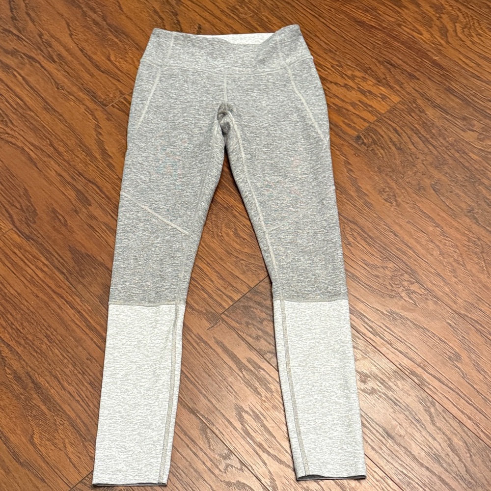 Outdoor Voices Two-Tone 7/8 Legging